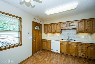 300 Scandia Ave, Des Moines, IA 50315 - photo 4