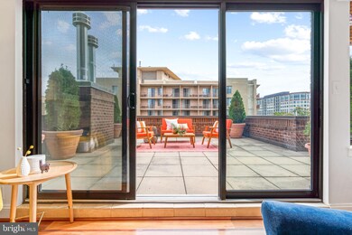 3 Washington Cir NW unit 705, Washington, DC 20037 - photo 5