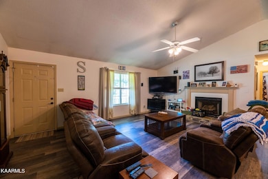 Living room 2