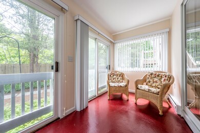 727 Main Street D2
