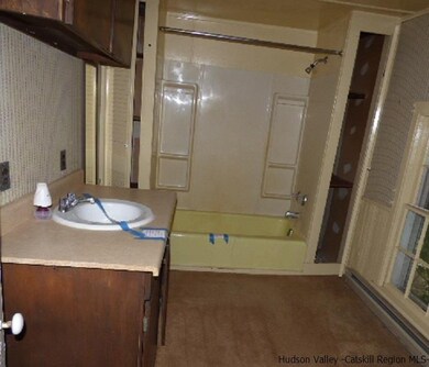 134 Main St, Germantown, NY 12526 - photo 5