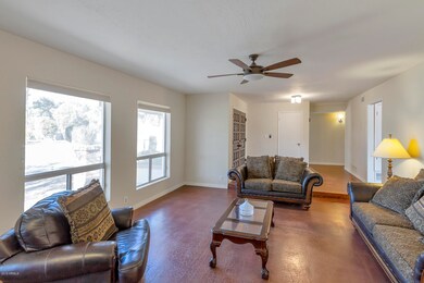 11045 N 44th Ct