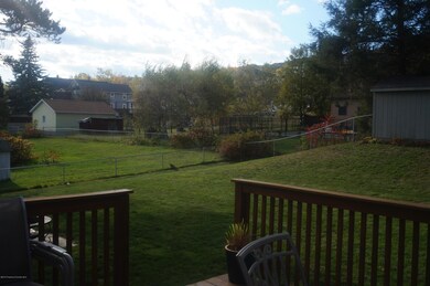 447 3rd St, Olyphant, PA 18447 - photo 6