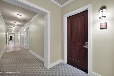 5-web-or-mls-965 Registry Blvd_005