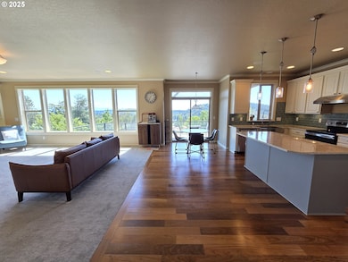 11556 SE Cascade View Dr, Happy Valley, OR 97086 - photo 2