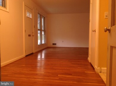 1002 Rosedale Place, Hyattsville, MD 20782 - photo 2