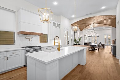 Step inside this beautiful home w/ soaring ceiling