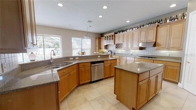 11849 Newberry Grove Loop, Riverview, FL 33579 - photo 6