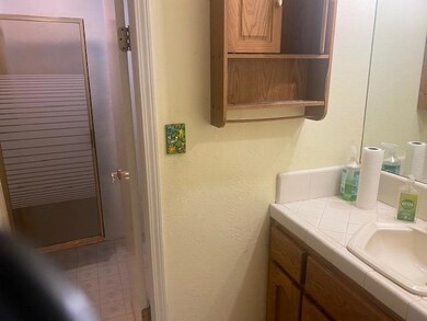 Main Bedroom Bath