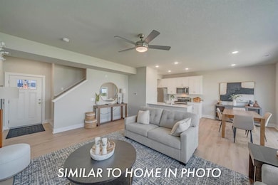 6944 Poppy Ct, Johnston, IA 50131 - photo 7