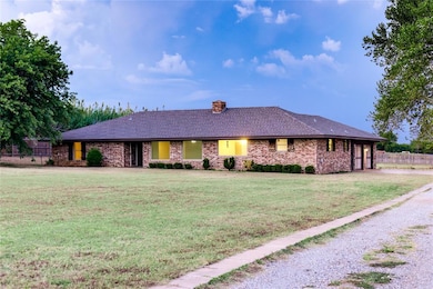 2730 W College Ave, Guthrie, OK 73044 - photo 5