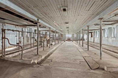 N8573 Hwy 104, Brooklyn, WI 53521 - photo 5