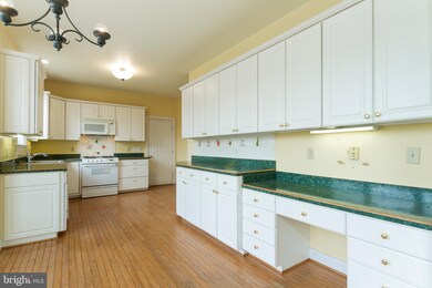 12002 Bradenton Ct, Fredericksburg, VA 22407 - photo 5