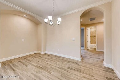 Maplewood B-small-003-9-Dining Room-666x