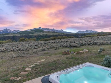 706 Wilson Way Hot Tub Wilson