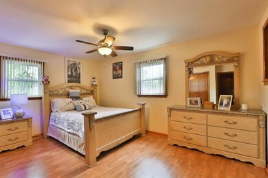 9024 Hess Dr, Highland, IN 46322 - photo 7