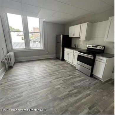 102 Delaware Ave unit 2-B, Olyphant, PA 18447 - photo 2