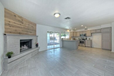 2309WChiltonSt005