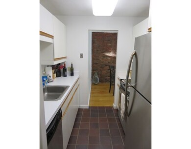 12 Greenough Ln unit 102, Boston, MA 02113 - photo 4