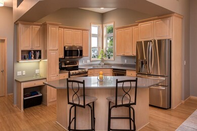 Kitchen features brand new quartz countertops and 