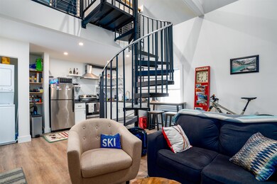 1457 Mountain Rd unit 2, Stowe, VT 05672 - photo 3