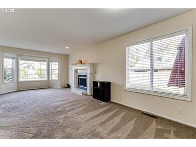 1365 Ravenwood Dr, Eugene, OR 97401 - photo 6