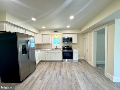 203 N 1st St, Crisfield, MD 21817 - photo 7