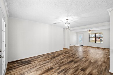 1826 S Center St, Denison, TX 75021 - photo 4