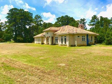 1181 Oakdale Dr, Williamston, NC 27892 - photo 2