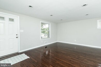 1160 Foxwood Ln, Essex, MD 21221 - photo 7