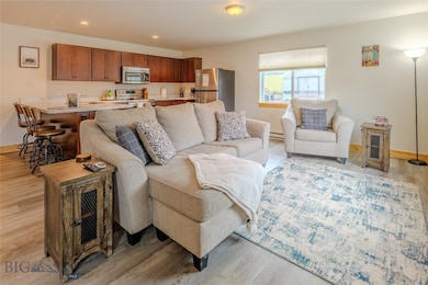 301 Spring St, Gardiner, MT 59030 - photo 2