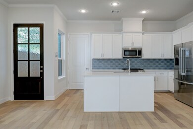 945 Wakefield Dr, Houston, TX 77018 - photo 3