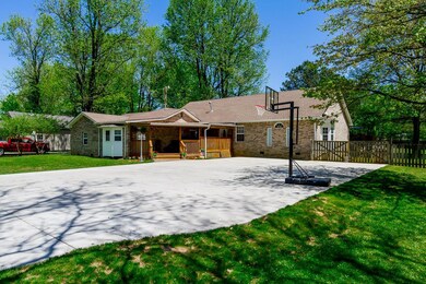 708 S Russell St, Portland, TN 37148 - photo 2