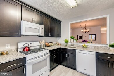 2202 Hunters Run Dr unit 2202, Reston, VA 20191 - photo 4