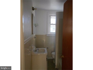 449 Pusey Ave, Darby, PA 19023 - photo 6