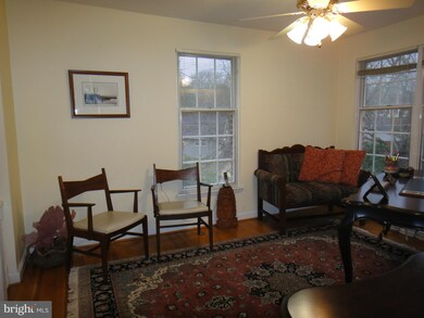 1908 Barbee St, McLean, VA 22101 - photo 6