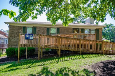 7703 Apple Valley Dr, Louisville, KY 40228 - photo 4