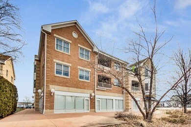 2300 Chestnut Ave unit 303, Glenview, IL 60026 - photo 3