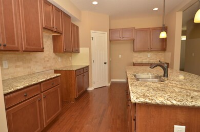 004_Kitchen
