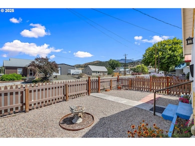 312 N Canyon Blvd, John Day, OR 97845 - photo 5