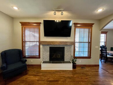 639 N Jerico St, Nixa, MO 65714 - photo 6