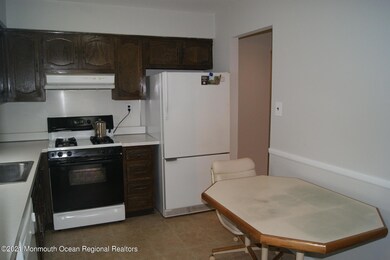 39 BLAKE CIRCLE (4)