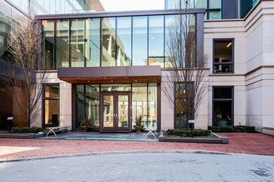007_250_w._spring_street_623_84_0