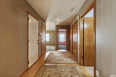 5200 Villa Dr unit 51, Davenport, IA 52806 - photo 4