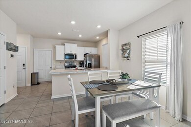 07-Dining Room