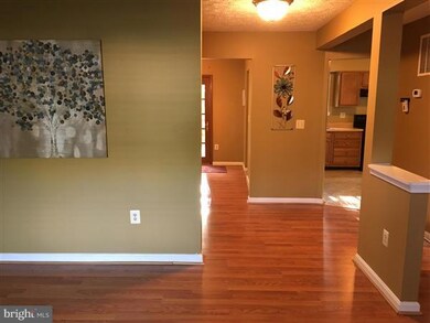 12502 Spring Dr, Manassas, VA 20112 - photo 7