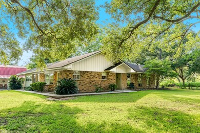 5137 Fm 2611 Rd, Brazoria, TX 77422 - photo 3