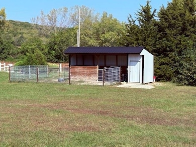 1441 N 800 Rd, Lawrence, KS 66046 - photo 7