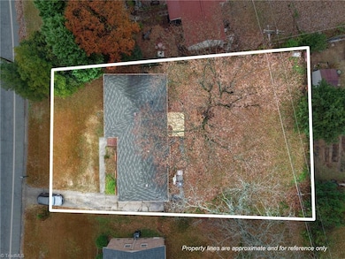 2403 Four Seasons Blvd, Greensboro, NC 27407 - photo 2