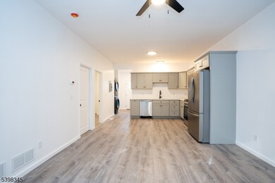 40 N York St, Paterson, NJ 07524 - photo 7